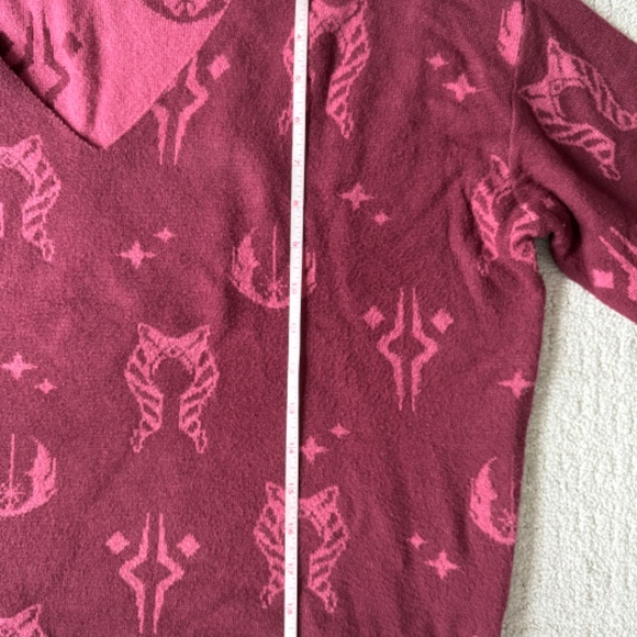 Her Universe Star Wars Ahsoka V-Neck Sweater Size SM - Picture 3 of 5